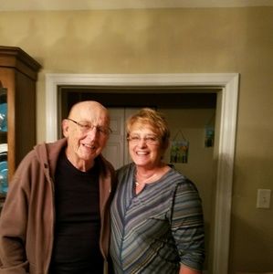 Meet your Posher, Gloria